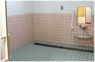 【グループホーム にこにこ】特殊浴室